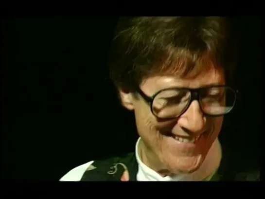 HANK MARVIN LIVE Apache with Ben Marvin and Band (480p)