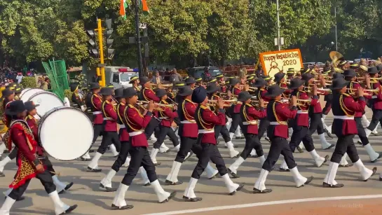 Republic Day Parade 2020 ¦ Grand March Past by Indian Defense Regiments and Bands at Rajpath