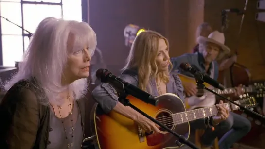 Sheryl Crow  Emmylou Harris Perform Nobodys Perfect _ CMT Crossroads (1080p)