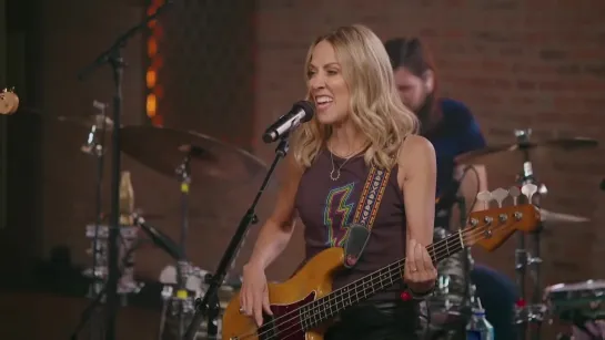 Sheryl Crow  Joe Walsh Perform Still the Good Old Days  Walk Away _ CMT Crossroads (1080p)