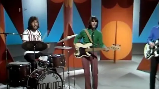 Yellow River - The Tremeloes ¦ Full HD ¦