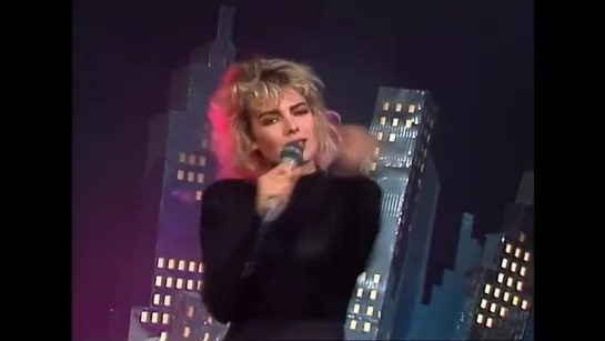 Kim Wilde - You Keep Me Hangin On. 27 different performances in beautiful Kims