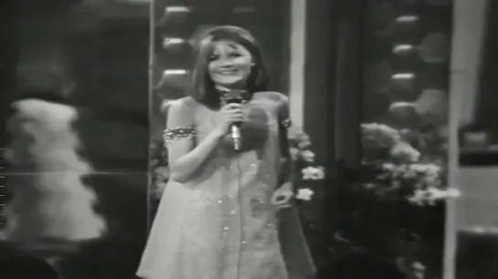 ESC 1967 Winner Reprise - United Kingdom - Sandie Shaw - Puppet On A String