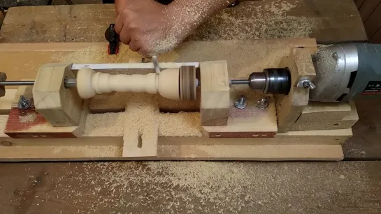 3 in 1 Homemade Lathe Machine. Part 1 - Drill Powered Wooden Lathe