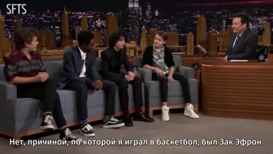 [RUS SUB] The Boys of Stranger Things Are Obsessed with High School Musical