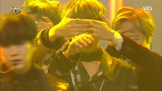 [VIDEO] 16_10_16 BTS on Inkigayo Blood, Sweat  Tears