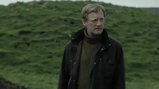 1.01 Шетланд / Shetland (2013) Красные кости: Часть 1 • Red Bones: Part 1(озвучено студией "Gramalant")