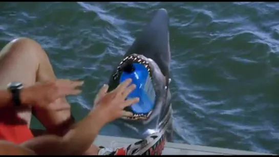 Акулы Малибу / Malibu Shark Attack (2009) BDRip [vk.com/Feokino]