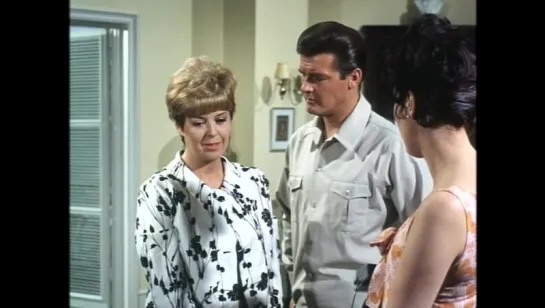 The Saint S4 E23 'Island of Chance' (1967)  Roger Moore,  Sue Lloyd,  David Bauer