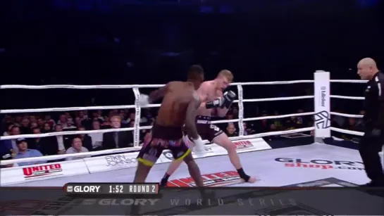 GLORY 34. Robert Thomas vs Israel Adesanya