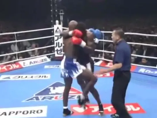 K-1 GP 2004 Remy Bonjasky vs Ernesto Hoost 1/4 Final