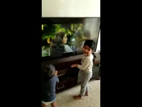 Even kids cant stop adoring him - Seen this video a million times