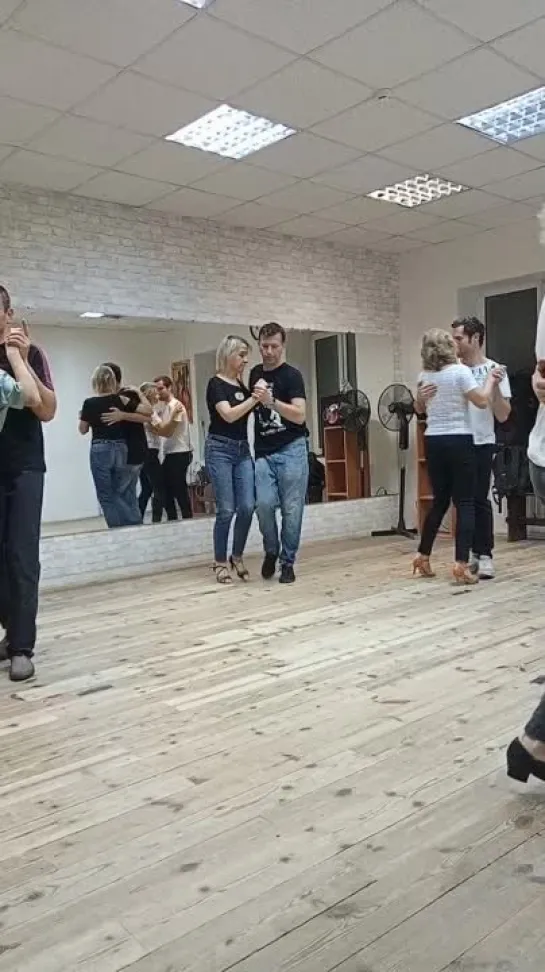 Kizomba class с Дмитрием