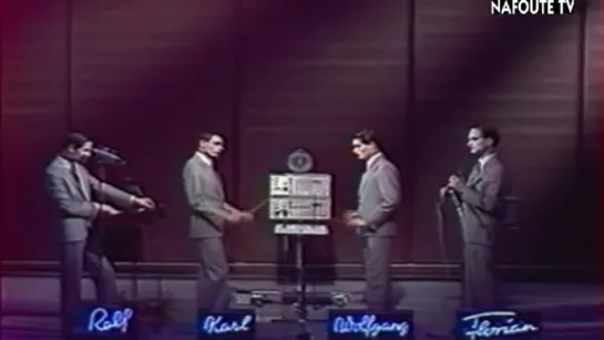 Kraftwerk - Radioactivity ( French TV 1978)