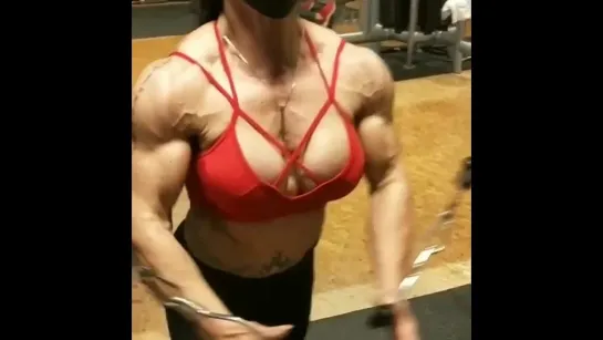 Alejandra gym training