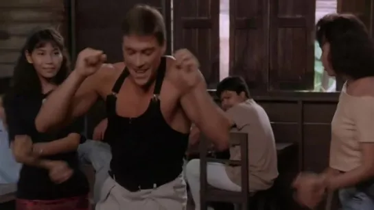 Kickboxer Jean-Claude Van Damme Dance!