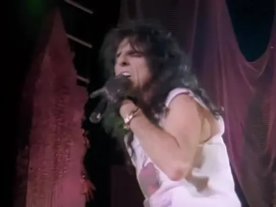 Alice Cooper - Billion Dollar Babies (1990) (Official Video)