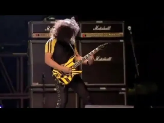 Stryper - The Rock That Makes Me Roll (2010) (Official Live Video)