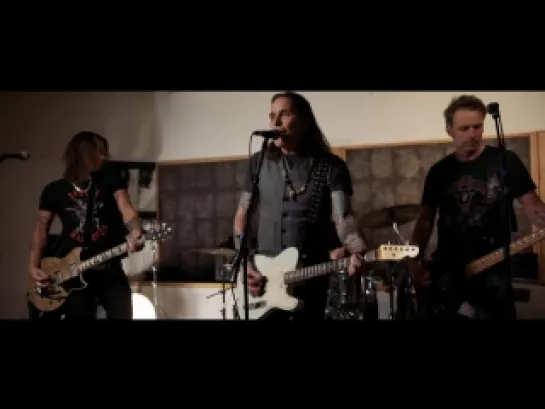 Mike Tramp - Coming Home (Official Music Video)