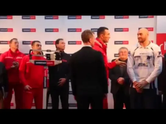 BLANKED! - TYSON FURY IGNORES  SHUNS WLADIMIR KLITSCHKOS HANDSHAKE ATTEMPT AT WEIGH IN