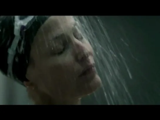 Stella Gibson in the swimming pool – Scullys Theme