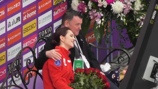 Evgenia Medvedeva and  Brian Orser in kiss and cry SP Rostelecom Cup 2019 Moscow