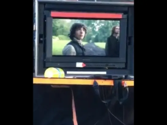 Backstage of the Scene with the Raven in season 3