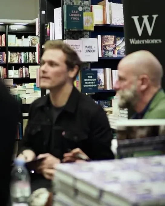 Sam Heughan and Graham McTavish, Clanlands Almanac launch day at Waterstones 🖊