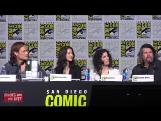 Outlander Comic Con Panel - Sam Heughan, Caitriona Balfe