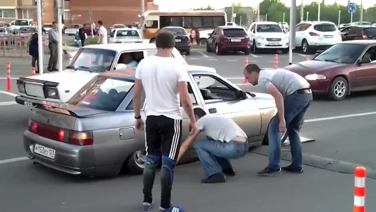 Заниженный таз против лежачего полицейского))) ==Кормушка Уникальное Фото Видео Приколы Гифки ==