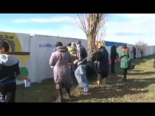 Прокурор РК Наталья Поклонская приняла участие в художественной акции.