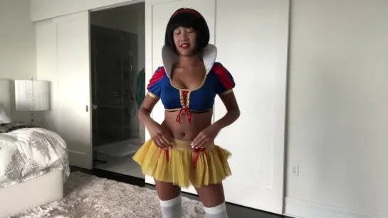 Snow White Costume for Halloween