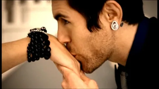 08) AFI - Beautiful Thieves 2010 (Punk Rock) HD