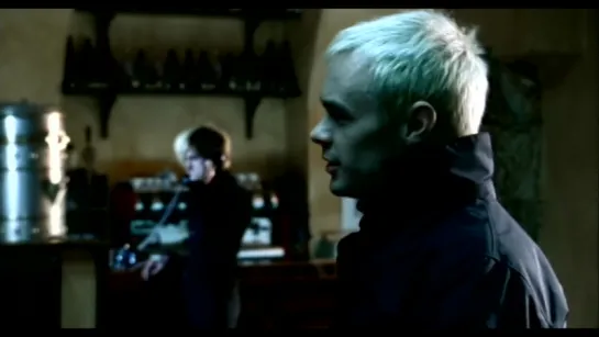 02) AFI - Silver And Cold 2003 (Punk Rock) HD