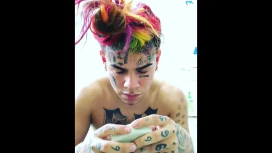 6ix9ine тренируется не ронять мыло [NR]