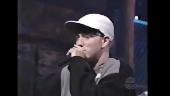 Выступление Eminem и Dido с песней Stan на шоу SNL в 2000 [NR]