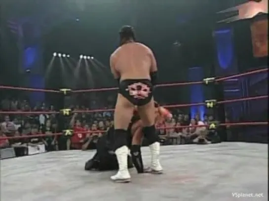 Jeff Hardy vs. Bobby Roode (TNA Unbreakable 2005)