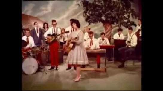 Kitty Wells - It Wasnt God Who Made Honky Tonk Angels