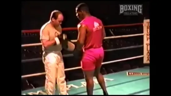 Mike Tyson Explodes on the Pads with Kevin Rooney