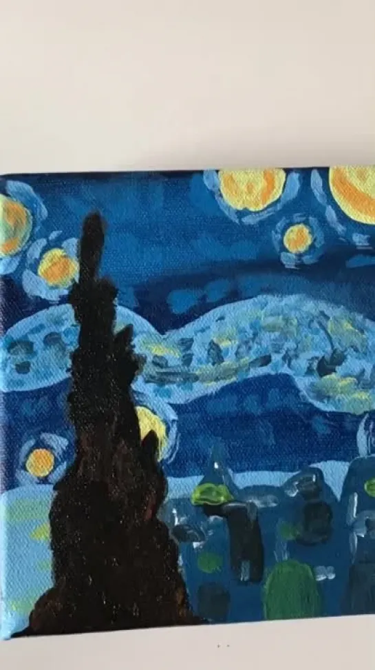 recreating the famous painting of Vincent Van Gogh!! let me know what you all think!!  #starrynight