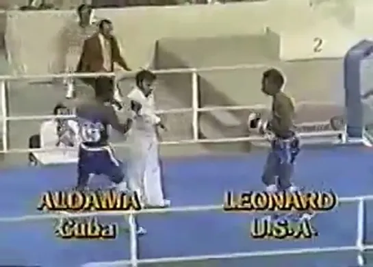 1976-09-05 Sugar Ray Leonard vs Andres Aldama (Olympic Light Welterweight Final)