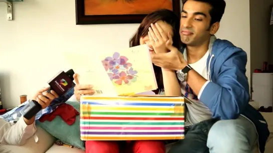 Sanaya Irani, Mohit Sehgals long awaited gift segment Part 05