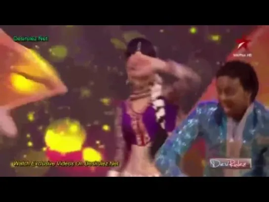 Sanaya Irani  Krystal D'souza performing together on 'Radha' at Star Diwali HD (9th Nov)