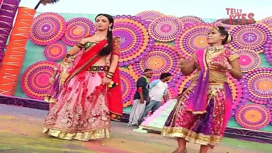 Sanaya Irani's Killer moves this HOLI