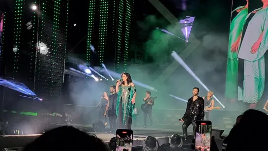 LAURA PAUSINI 🇪🇸 Similares - 21-07-2023 - Sevilla, Plaza España