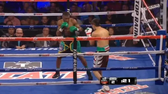 2013-11-09 Nicholas Walters vs Alberto Garza (WBA Featherweight Title)