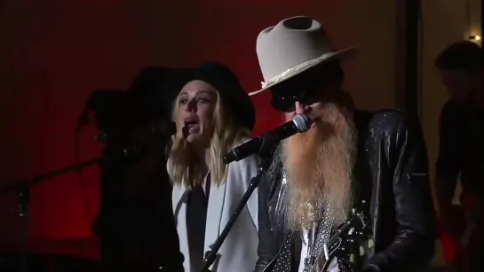 Sharp Dressed Man - Billy F Gibbons - ZZ Ward - Orianthi (2017)