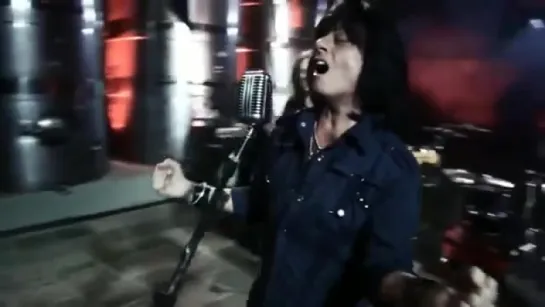 Joe Lynn Turner -  Blood Red Sky