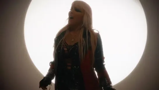 DORO - Total Eclipse of the Heart (feat. Rob Halford) (2023)