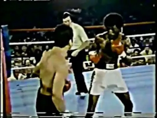 1981-05-30 Cornelius Boza-Edwards vs Bobby Chacon (WBC Super Featherweight Title)